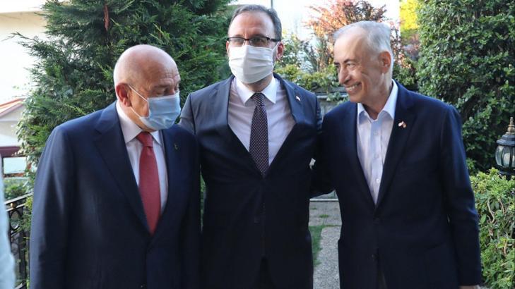 Bakan Kasapoğlu'ndan Mustafa Cengiz'e geçmiş olsun ziyareti