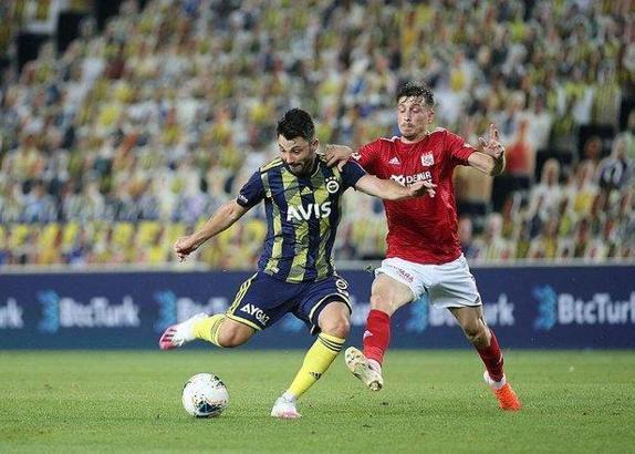 Mert Hakan Yandaş'tan flaş sosyal medya paylaşımı
