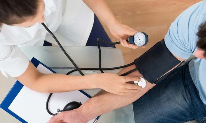 Hipertansiyon nedir? Hipertansiyon belirtileri nelerdir? Hipertansiyon nedenleri nelerdir, tedavisi nasıldır?