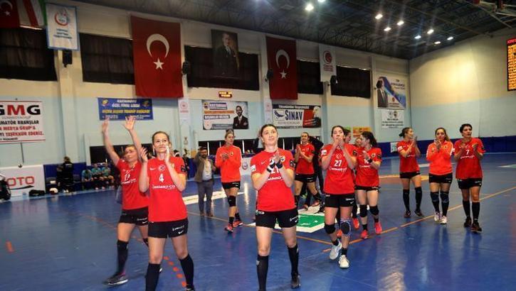 Kastamonu Belediyespor, 2 hentbolcu ile yollarını ayırdı