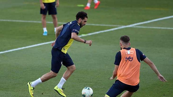 Fenerbahçe'de Tolga Ciğerci takımla çalıştı