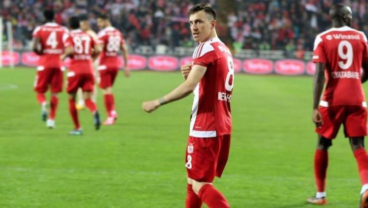 Mert Hakan Yandaş Sivasspor'a veda etti