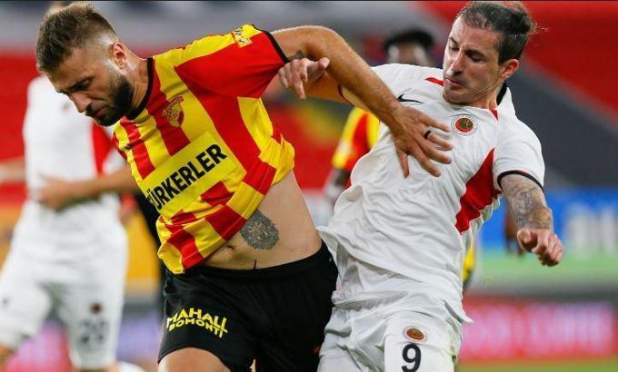 Stancu ile Sio, Göztepe'yi yine boş geçmedi