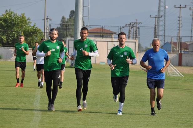 Nazilli Belediyespor günde çift idman yaparak kondisyon depoluyor