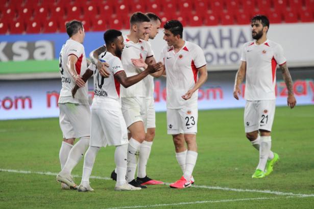 Gençlerbirliği'nden İzmir'de kritik galibiyet