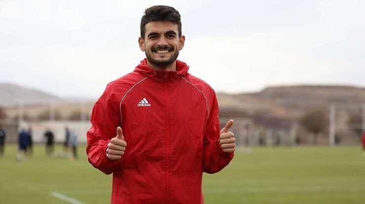 Beşiktaş'ta gençlere Fatih Aksoy modeli
