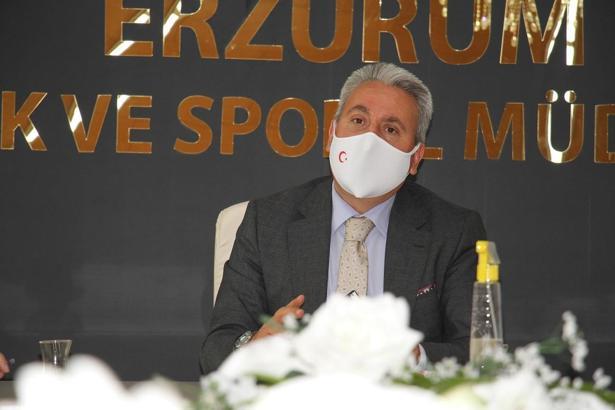 Erzurum'da atletizm pisti yeniden hizmete açıldı