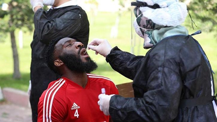 Sivasspor'a 6. kez korona virüs testi yapıldı