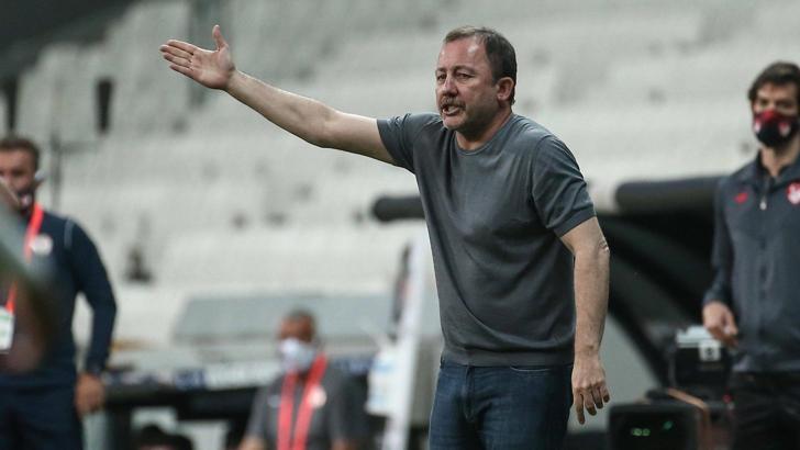 Beşiktaş'ta son dakika operasyonu! Yollar ayrılıyor...