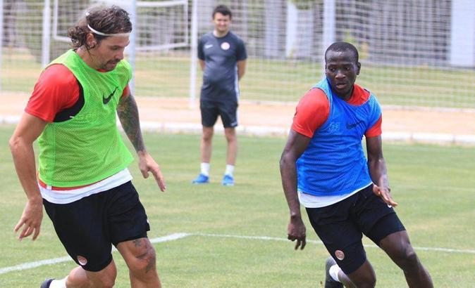 Antalyaspor, kupa maçının hazırlıklarına ara vermeden başladı