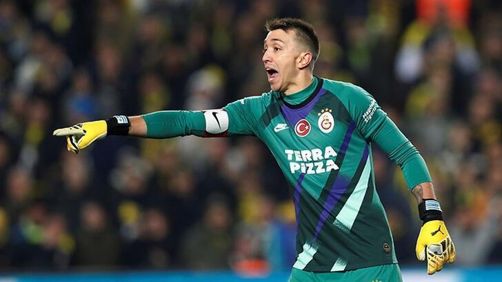 Galatasaray, Muslera'nın yerine kaleci alacak! İşte o adaylar
