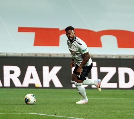 Beşiktaş'ta Lens 12 maç sonra asist ile tanıştı