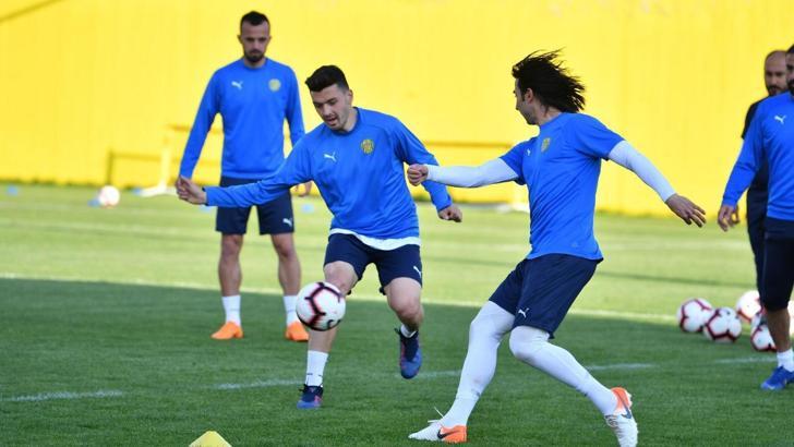 MKE Ankaragücü, Brice Djedje ve Wilfred Moke'den yoksun çalıştı
