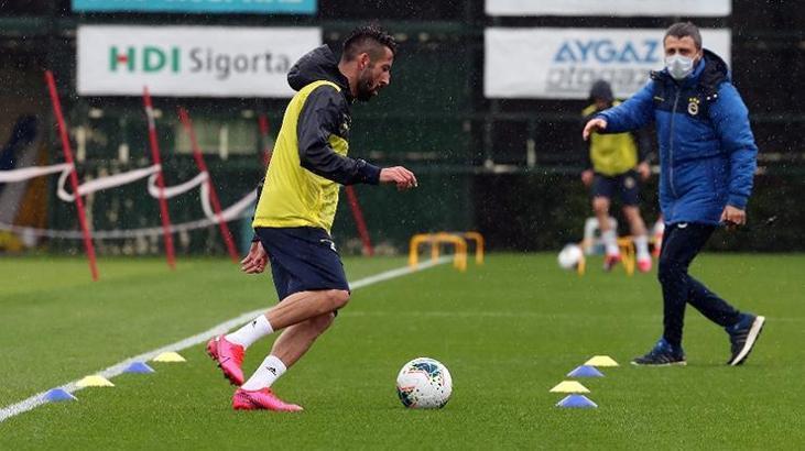 Mauricio Isla iki takım arasında