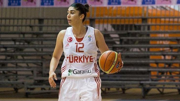 İzmit Belediyespor'a bir milli yıldız daha