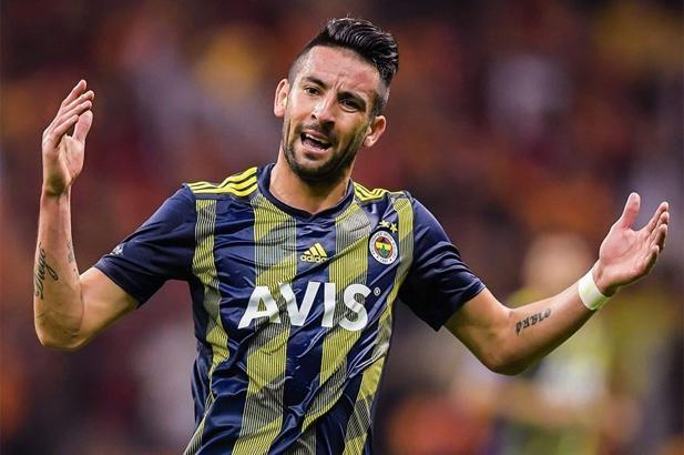 SON DAKİKA! Fenerbahçe, Mauricio Isla ile yollarını ayırdı