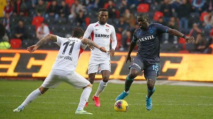Badou Ndiaye 11'e dönüyor