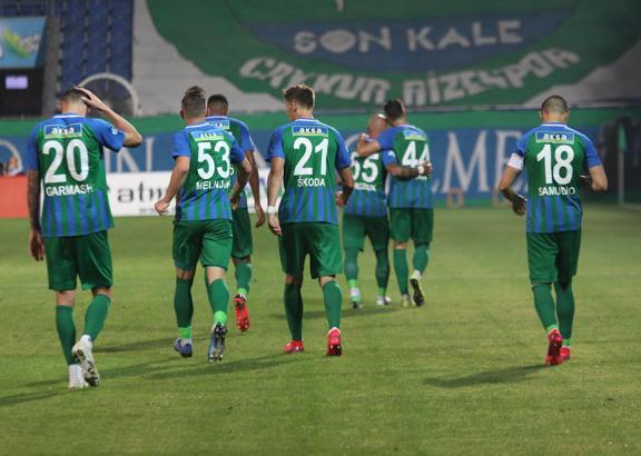 Galatasaray'ı deviren Çaykur Rizespor'dan flaş gönderme