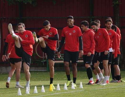 Gençlerbirliği maç saatini bekliyor