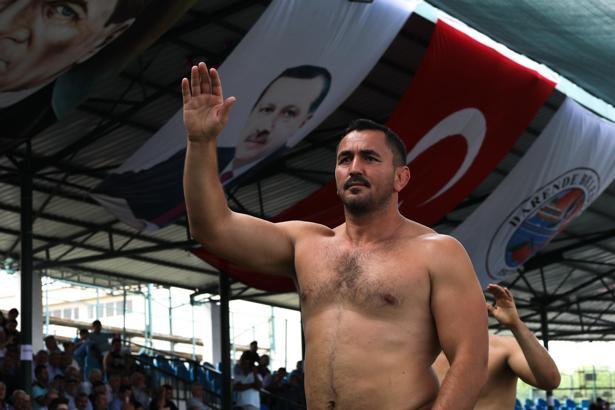 Karakucak Güreşleri'nin başpehlivanı, Fatih Kambur