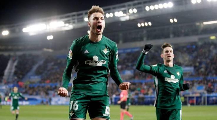 Loren Moron 2024'e kadar Real Betis'te
