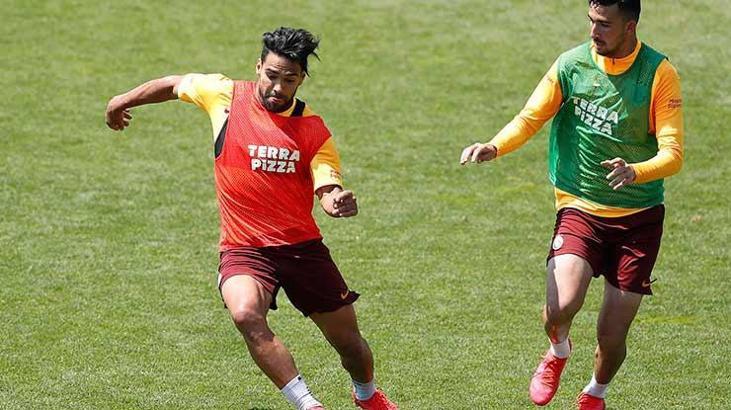 Eski Galatasaraylı Vitoria: Falcao'nun morali çok yüksek!