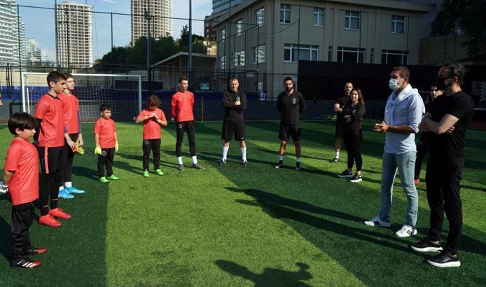 Serdar Kulbilge kaleci akademisi açtı