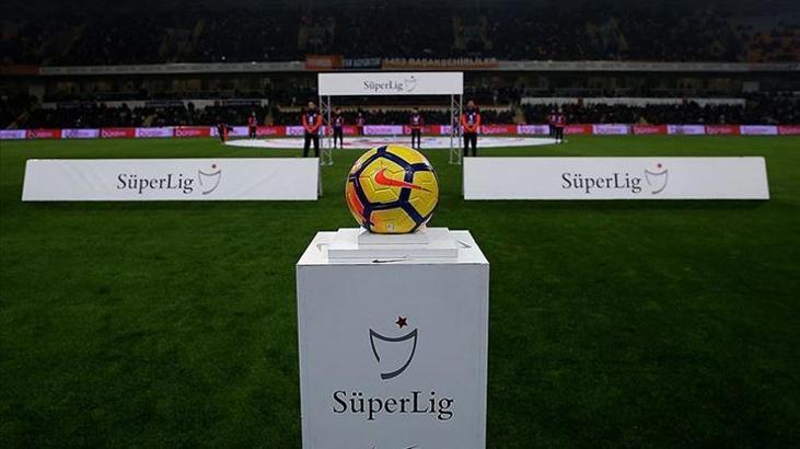 Süper Lig'de maç saatleri değişti!