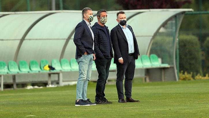 Fenerbahçe'de flaş gelişme! Teknik direktör arayışları durdu!