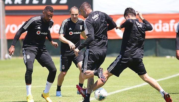 Beşiktaş, kondisyon, taktik ve şut çalıştı