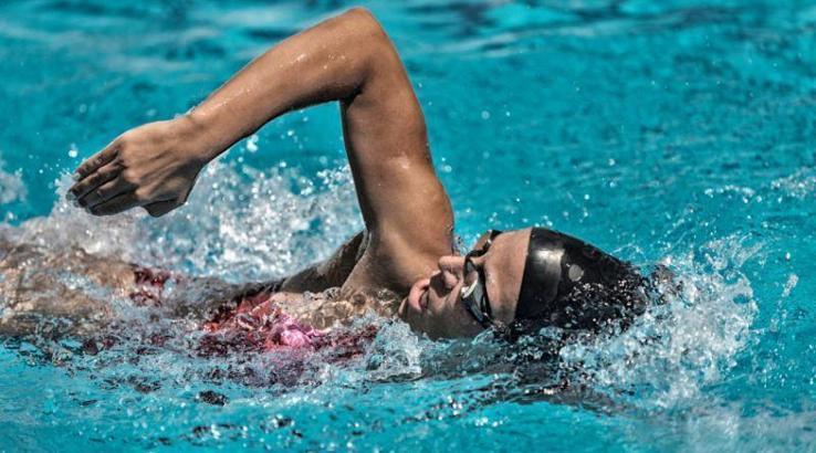Yüzmede kulvar başına 3 sporcu