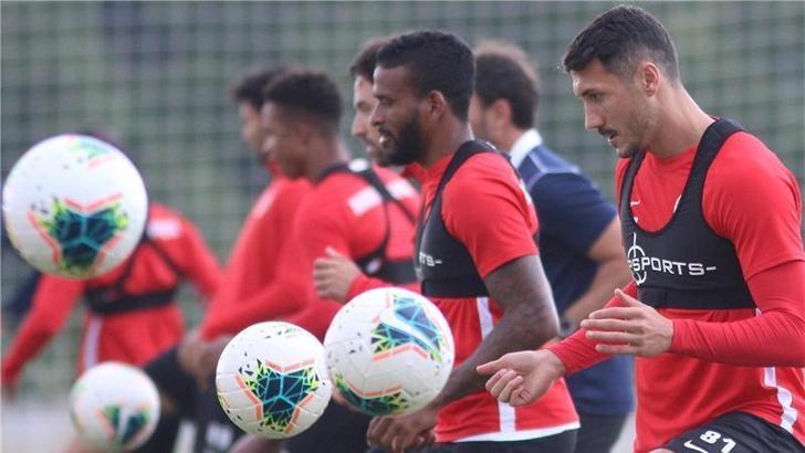 Antalyaspor'un gözü Beşiktaş'ta