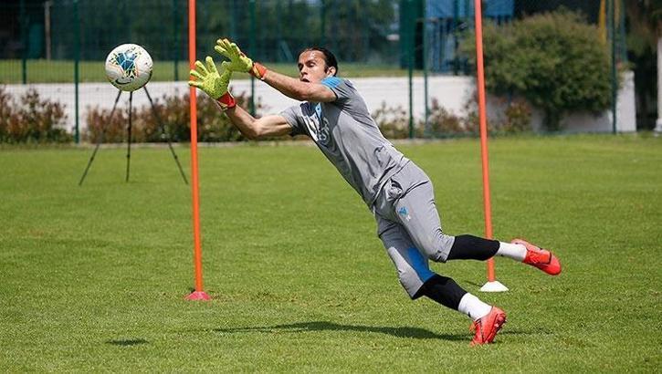 Trabzonspor kalecisi Erce Kardeşler'den şampiyonluk sözleri!