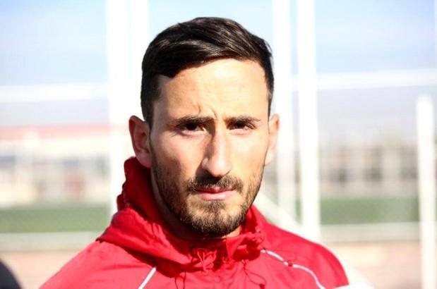 Erdoğan Yeşilyurt, Sivasspor'da kaldı