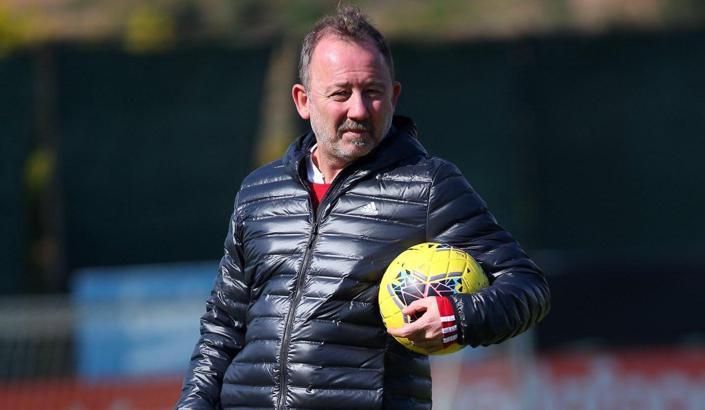 Beşiktaş Süper Lig öncesi rakip arıyor!