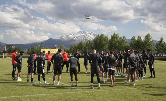 Kayserispor, Fenerbahçe deplasmanında kazanmak istiyor