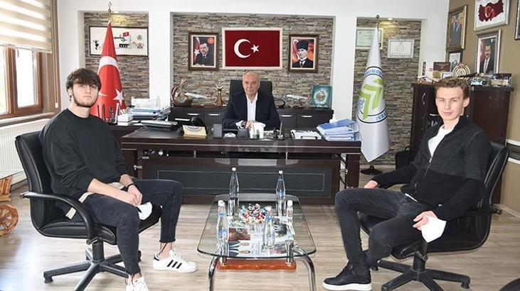 Dursunbey Belediyespor altyapısı yıldız futbolcu yetiştirmeye devam ediyor