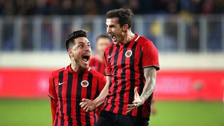 Gençlerbirliği Stancu'yu uzattı!