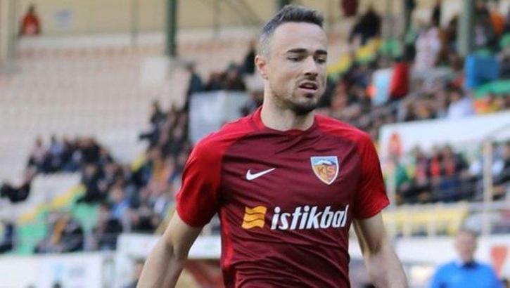 Kayserispor'da sağ bek Zoran Kvrzic'e emanet