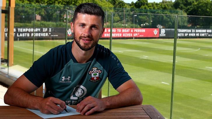 Southampton, Shane Long'un sözleşmesini uzattı