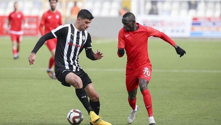 Galatasaray, Trabzonspor'un büyük oranda anlaştığı Cenk Özkaçar için harekete geçti
