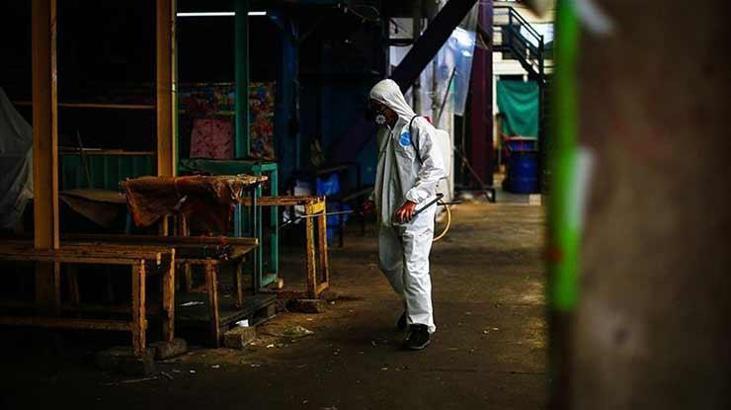 Meksika'da Corona virüs nedeniyle son 24 saatte 447 kişi yaşamını yitirdi