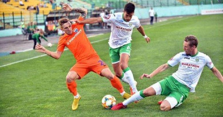 Ukrayna'da lig maçları ikinci kez yeni tip koronavirüs engeline takıldı.