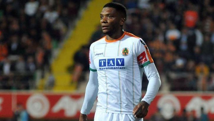 Transferde flaş gelişme! Başakşehir Junior Fernandes ile anlaştı