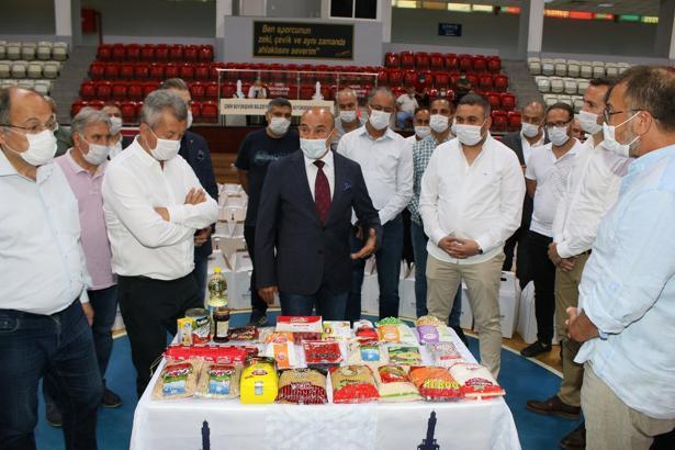 İzmir'de 1200 erzak kolisi amatör kulüplere dağıtıldı