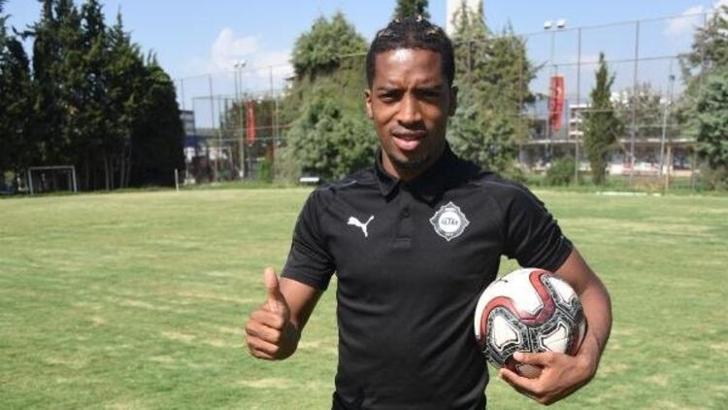 Altay, Leandro Kappel'in yolunu gözlüyor