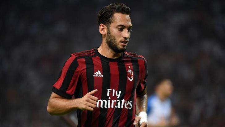 Hakan Çalhanoğlu, Galatasaray taraftarını heyecanlandırdı