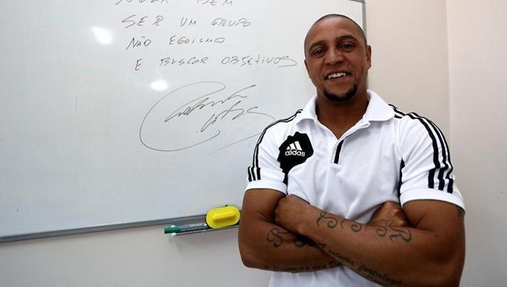 Roberto Carlos bombası! Fenerbahçe için flaş iddia!