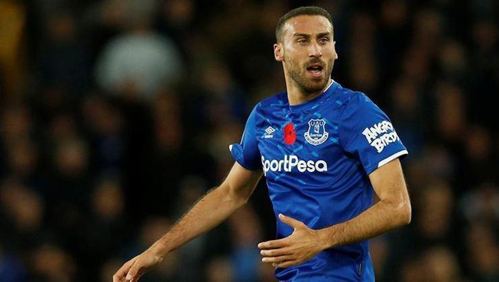Cenk Tosun: Süper Lig'de şampiyonluk adayım Trabzonspor
