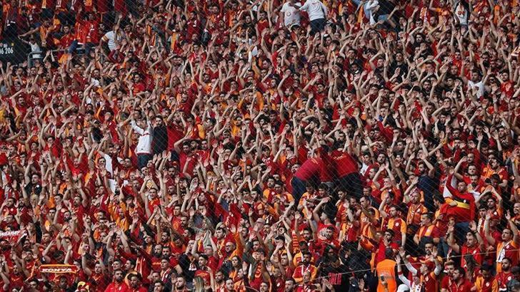 Galatasaray tribünleri, taraftarların fotoğraflarıyla donatılacak